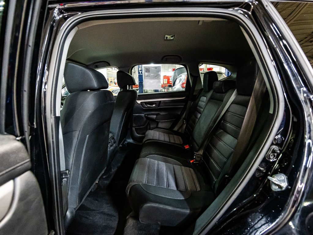 2018 Honda CR-V LX in Montréal, Quebec - 13 - w1024h768px