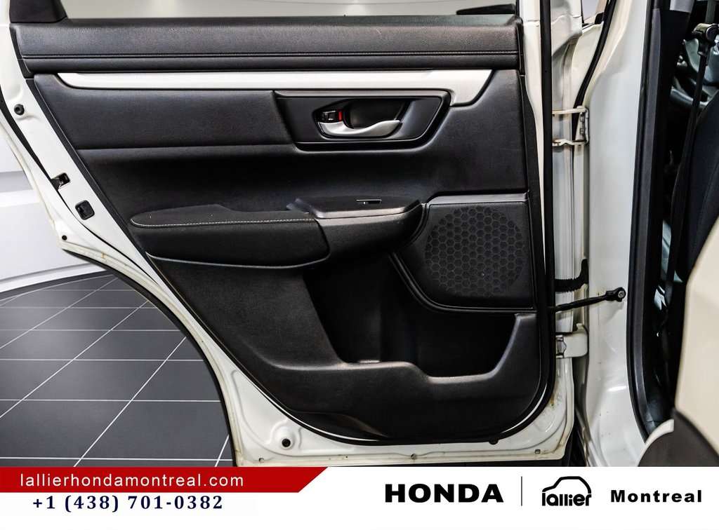 Honda CR-V LX 2018 à Montréal, Québec - 12 - w1024h768px