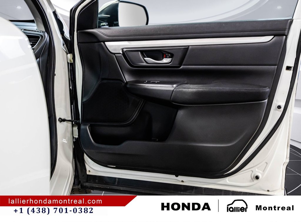 2018 Honda CR-V LX in Montréal, Quebec - 16 - w1024h768px