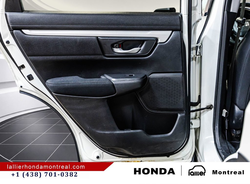 Honda CR-V LX 2018 à Montréal, Québec - 12 - w1024h768px