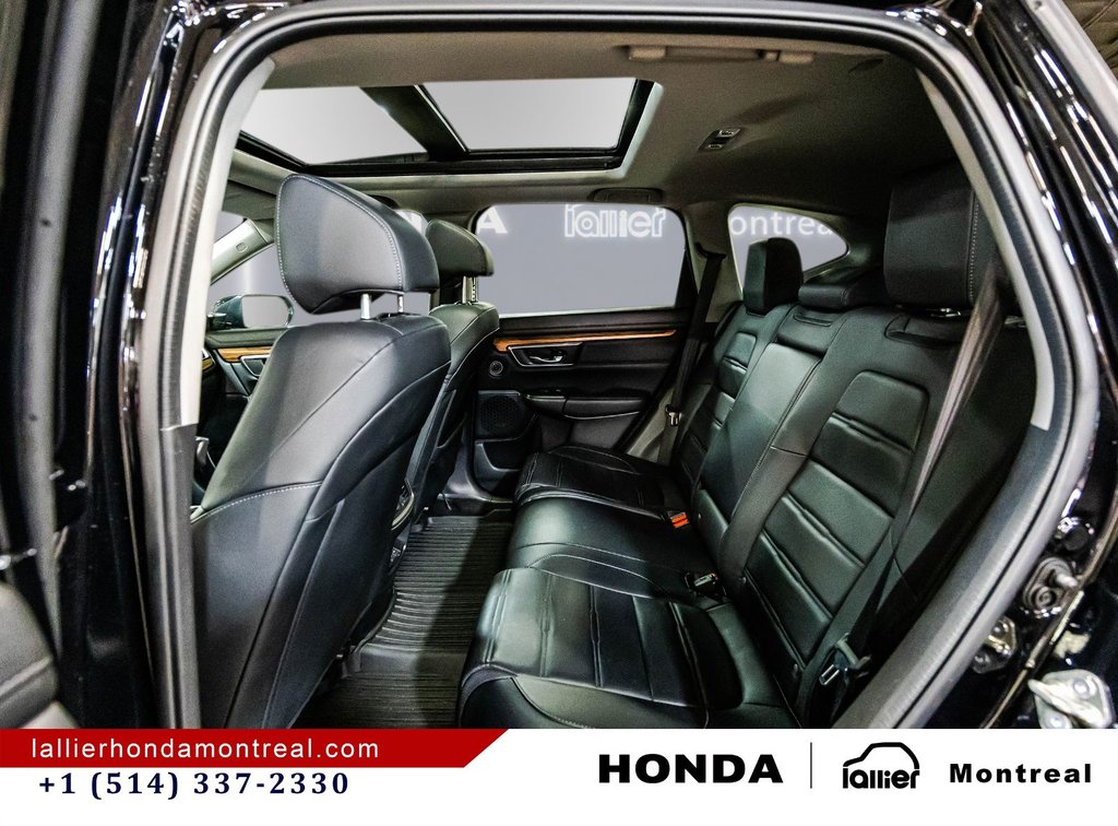 2018 Honda CR-V Touring in Montréal, Quebec - 14 - w1024h768px