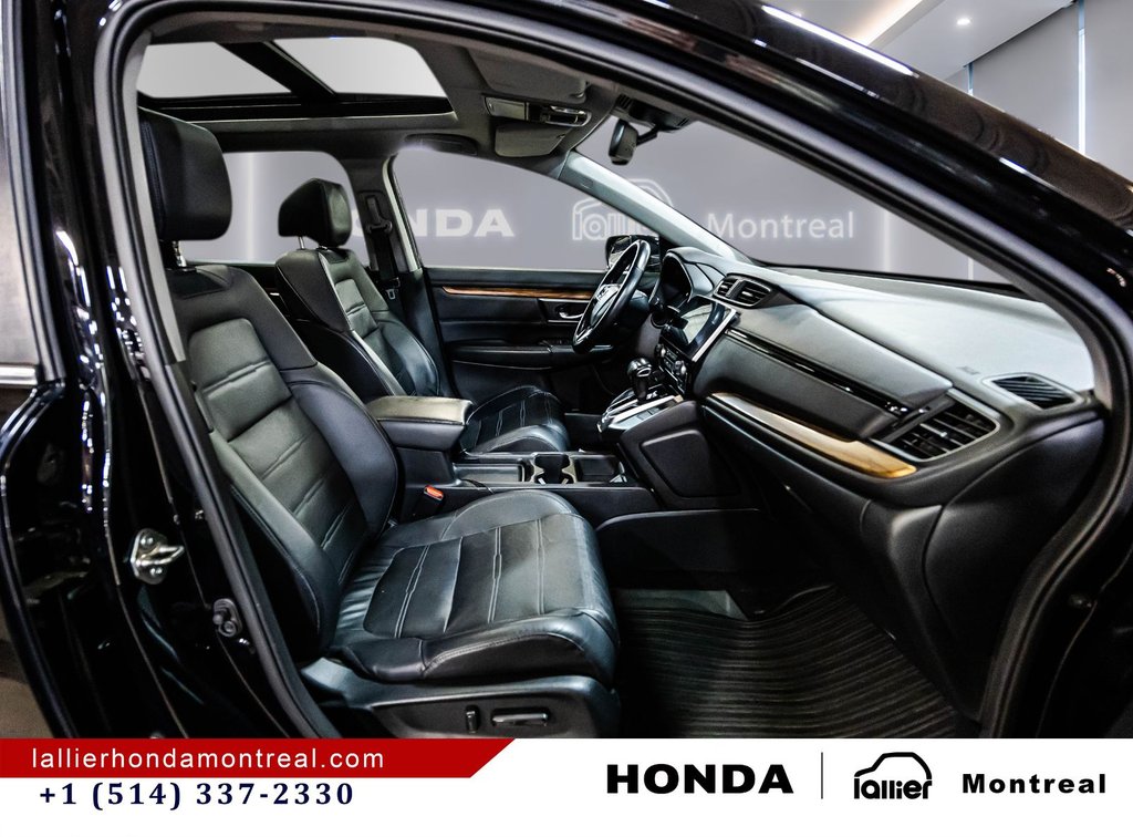 2018 Honda CR-V Touring in Montréal, Quebec - 19 - w1024h768px
