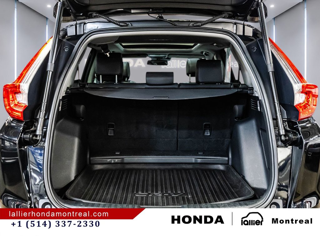 2018 Honda CR-V Touring in Montréal, Quebec - 17 - w1024h768px