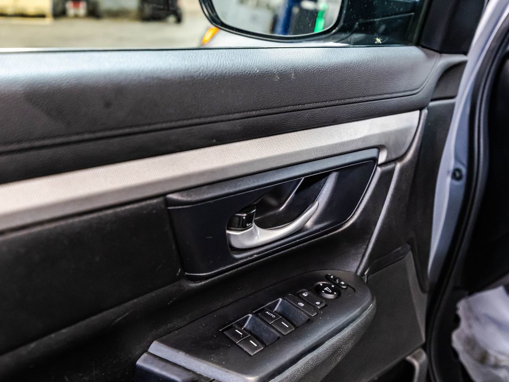 Honda CR-V LX 2019 à , Québec - 11 - w1024h768px