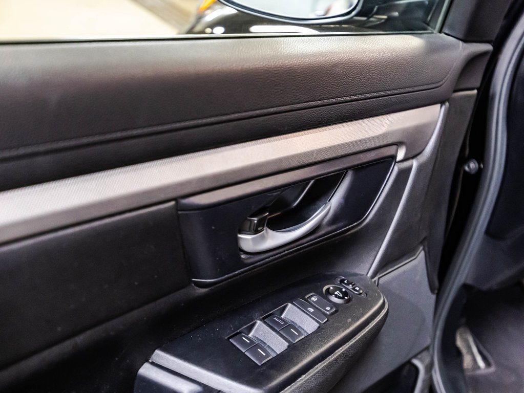Honda CR-V LX 2019 à , Québec - 11 - w1024h768px