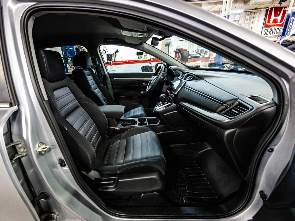 2019 Honda CR-V LX in Montréal, Quebec - 17 - w1024h768px