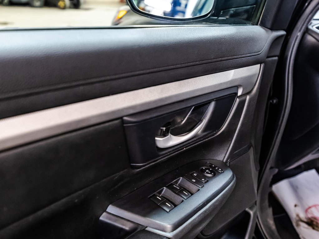Honda CR-V LX 2019 à , Québec - 11 - w1024h768px