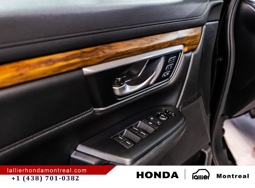 Honda CR-V Touring 2019 à Montréal, Québec - 11 - w1024h768px