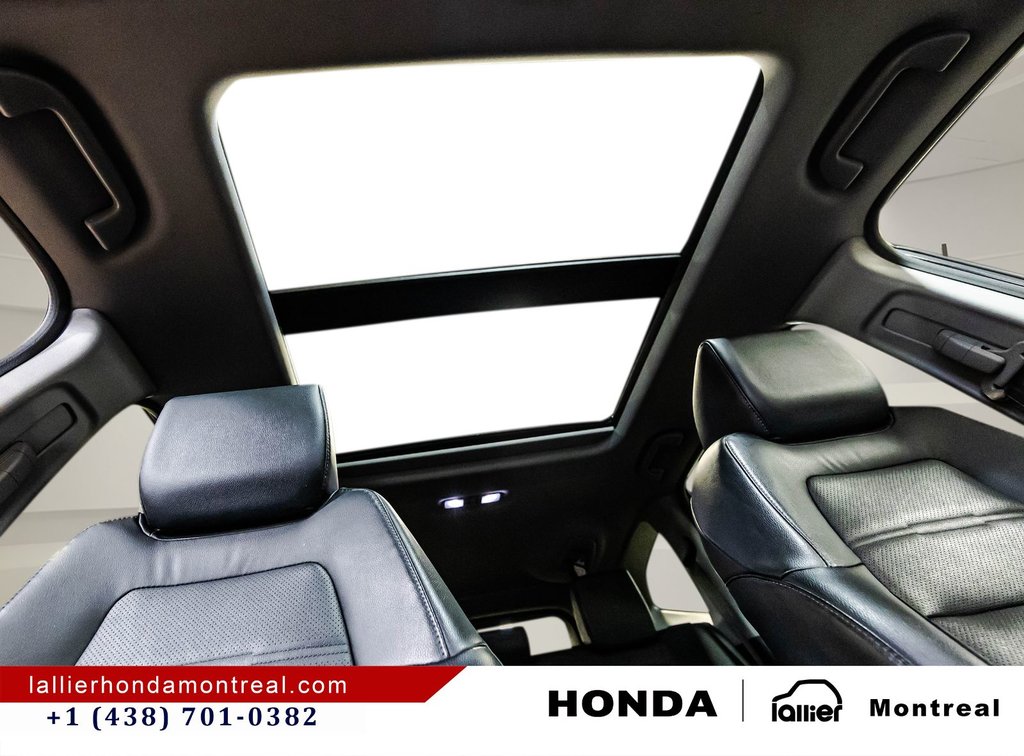 Honda CR-V Touring 2019 à Montréal, Québec - 19 - w1024h768px