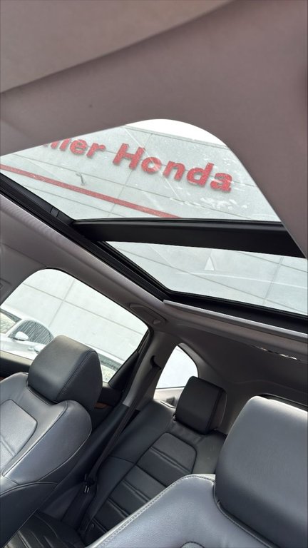Honda CR-V Touring 2019 à Montréal, Québec - 3 - w1024h768px