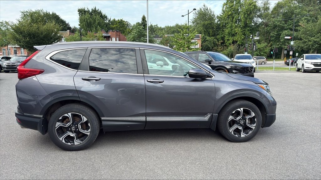 Honda CR-V Touring 2019 à Montréal, Québec - 6 - w1024h768px