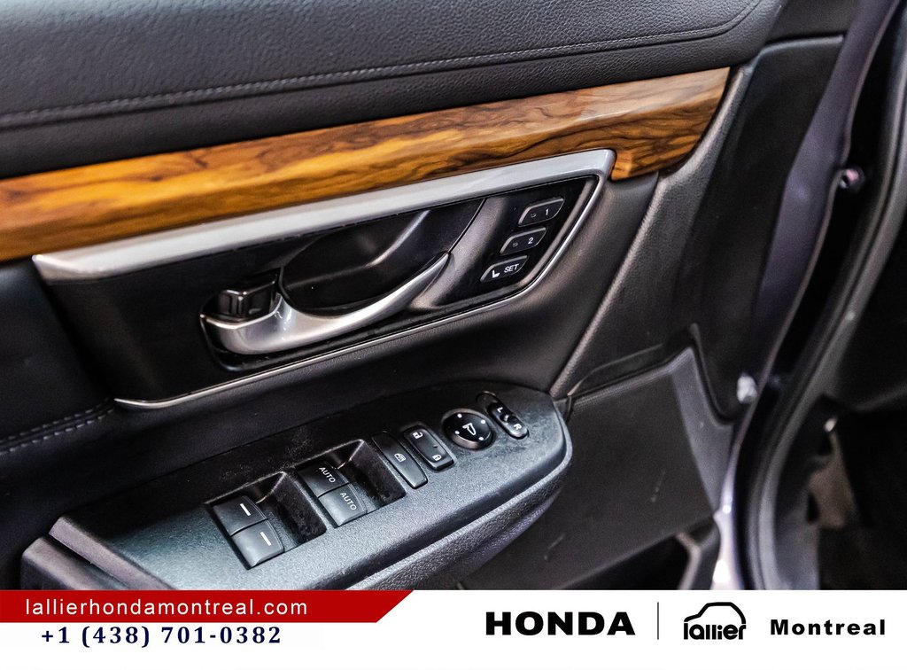 Honda CR-V Touring 2019 à Montréal, Québec - 11 - w1024h768px