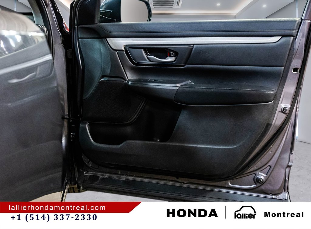 2019 Honda CR-V LX in Montréal, Quebec - 16 - w1024h768px
