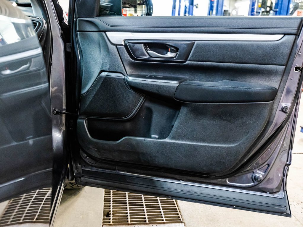 2020 Honda CR-V LX in Montréal, Quebec - 16 - w1024h768px