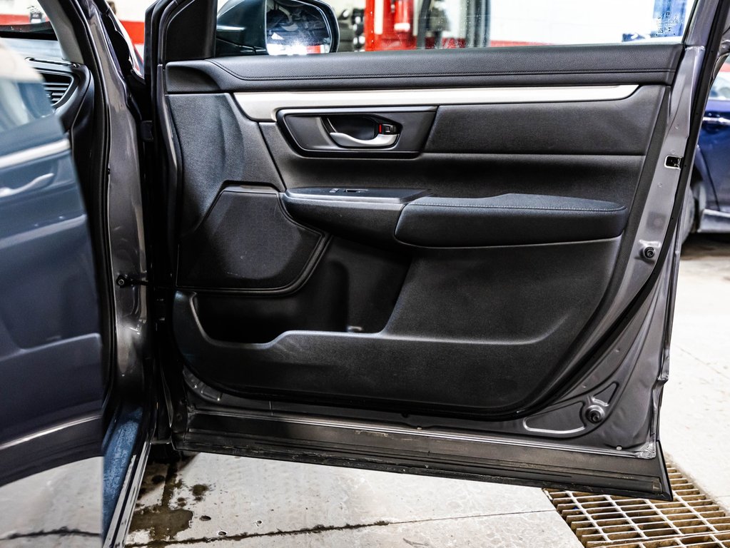 2020 Honda CR-V LX in Montréal, Quebec - 16 - w1024h768px
