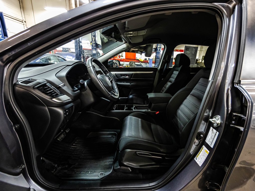 2020 Honda CR-V LX in Montréal, Quebec - 18 - w1024h768px