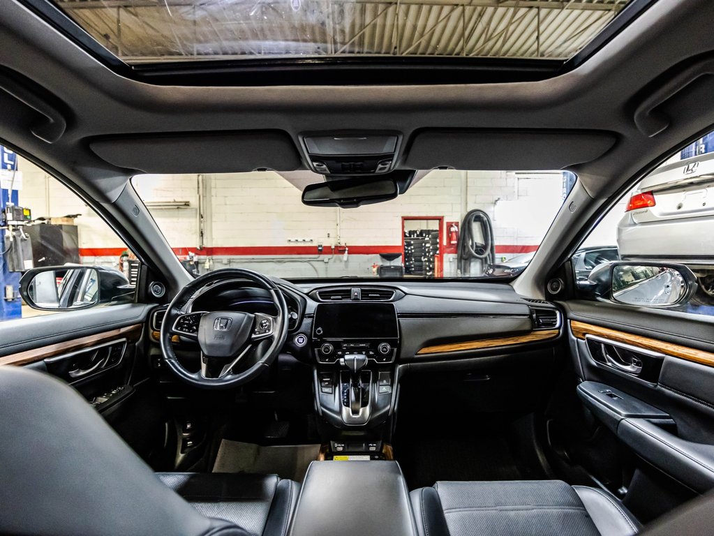 2021 Honda CR-V TOURING in Montréal, Quebec - 15 - w1024h768px