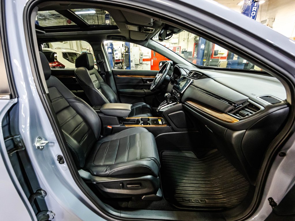 2021 Honda CR-V TOURING in Montréal, Quebec - 19 - w1024h768px