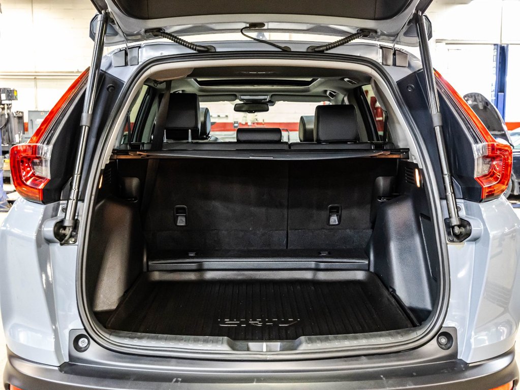 2021 Honda CR-V TOURING in Montréal, Quebec - 17 - w1024h768px