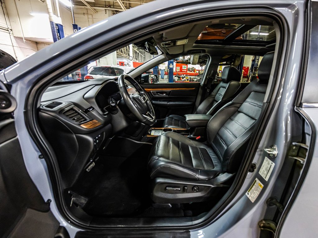2021 Honda CR-V TOURING in Montréal, Quebec - 21 - w1024h768px