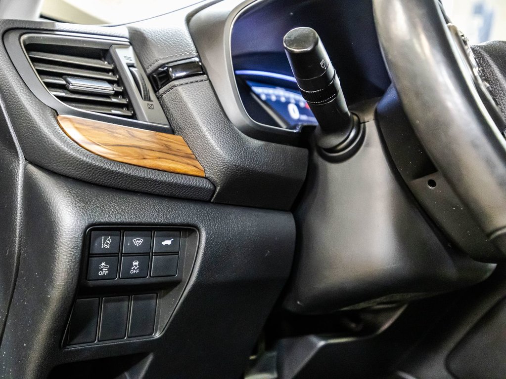 2021 Honda CR-V TOURING in Montréal, Quebec - 23 - w1024h768px