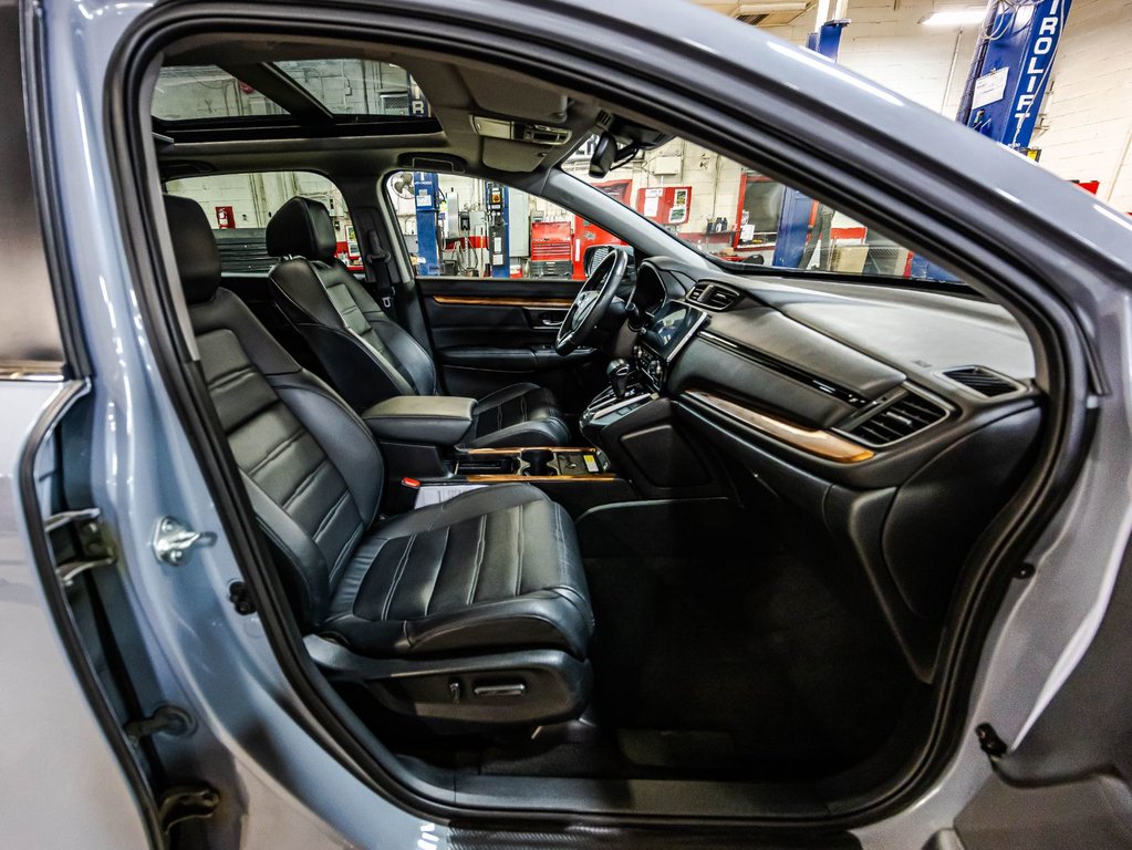 2021 Honda CR-V TOURING in Montréal, Quebec - 19 - w1024h768px