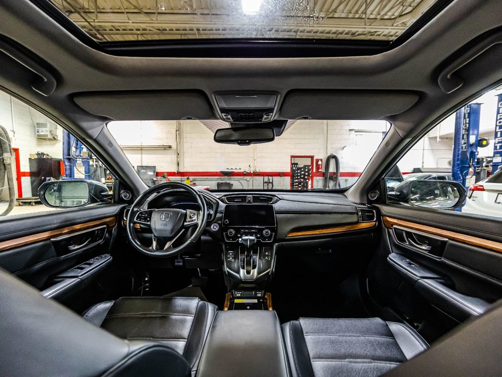 2021 Honda CR-V TOURING in Montréal, Quebec - 15 - w1024h768px