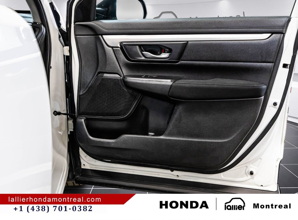 2021 Honda CR-V LX in Montréal, Quebec - 16 - w1024h768px
