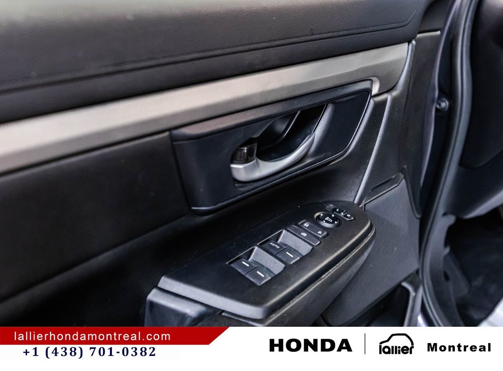 2021 Honda CR-V LX in Montréal, Quebec - 11 - w1024h768px