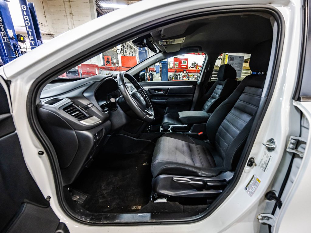 2022 Honda CR-V LX in Montréal, Quebec - 18 - w1024h768px