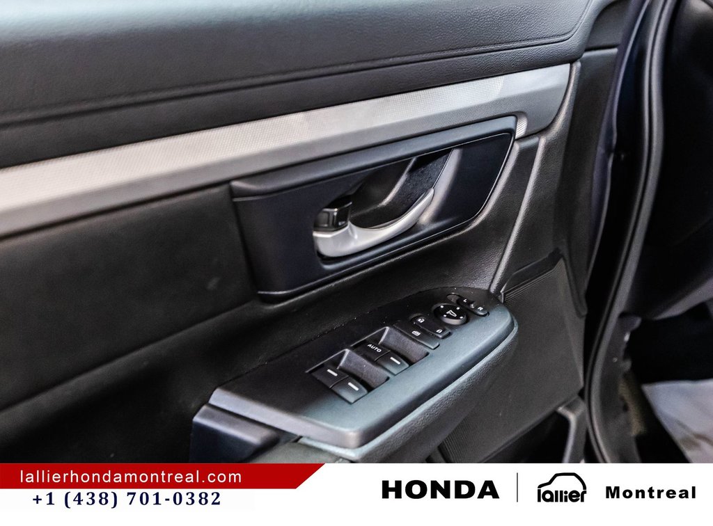 2022 Honda CR-V LX in Montréal, Quebec - 12 - w1024h768px