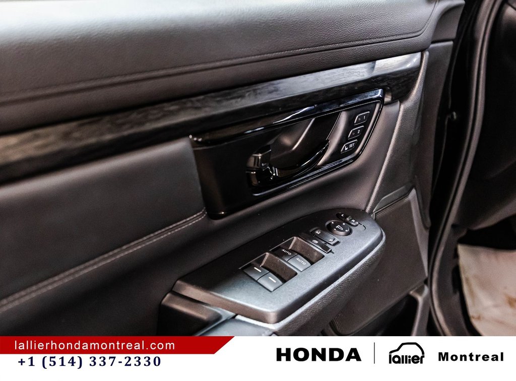 2022 Honda CR-V Touring awd /Retour de location in Montréal, Quebec - 11 - w1024h768px