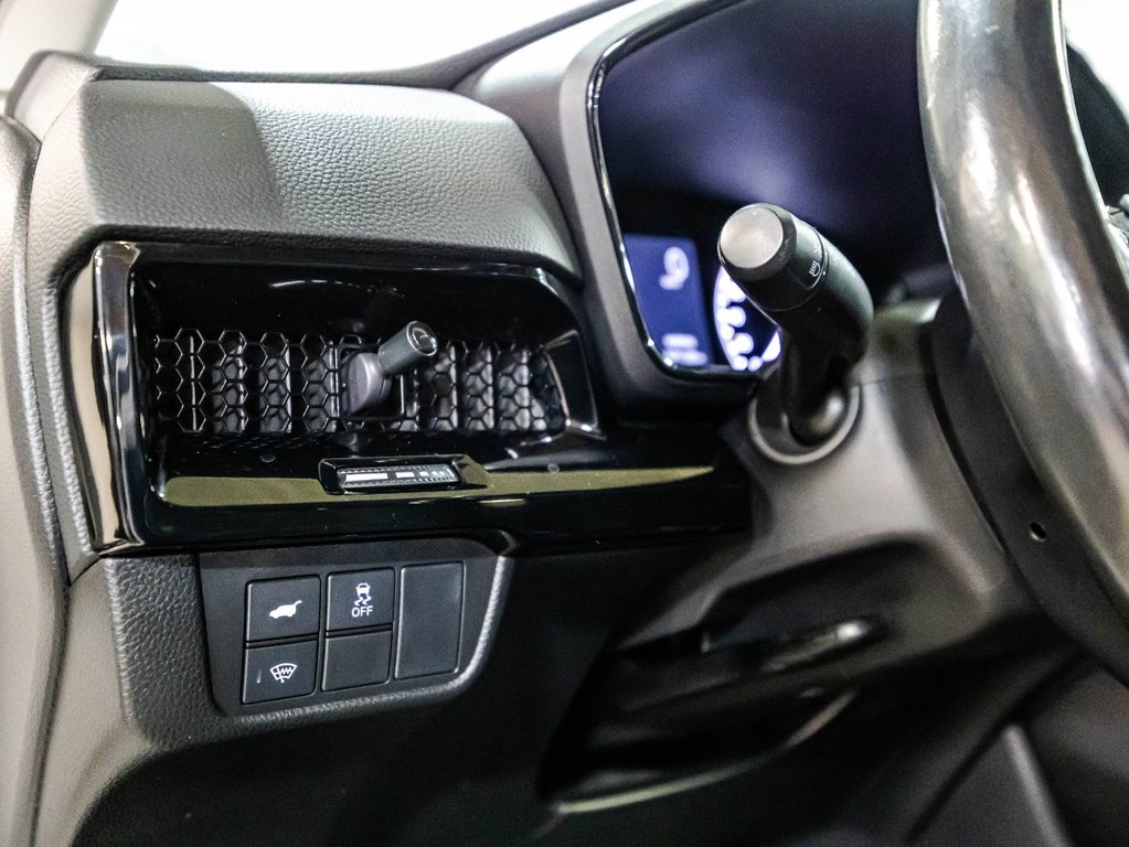 Honda CR-V EX-L 2023 à , Québec - 21 - w1024h768px