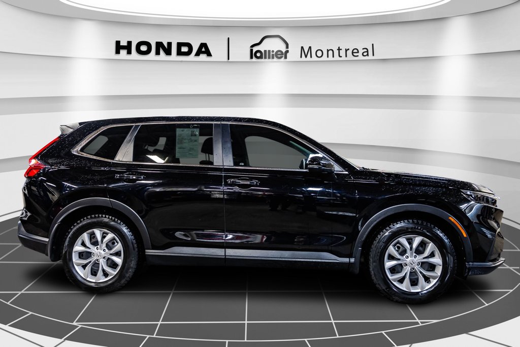 2023 Honda CR-V LX in Montréal, Quebec - 8 - w1024h768px