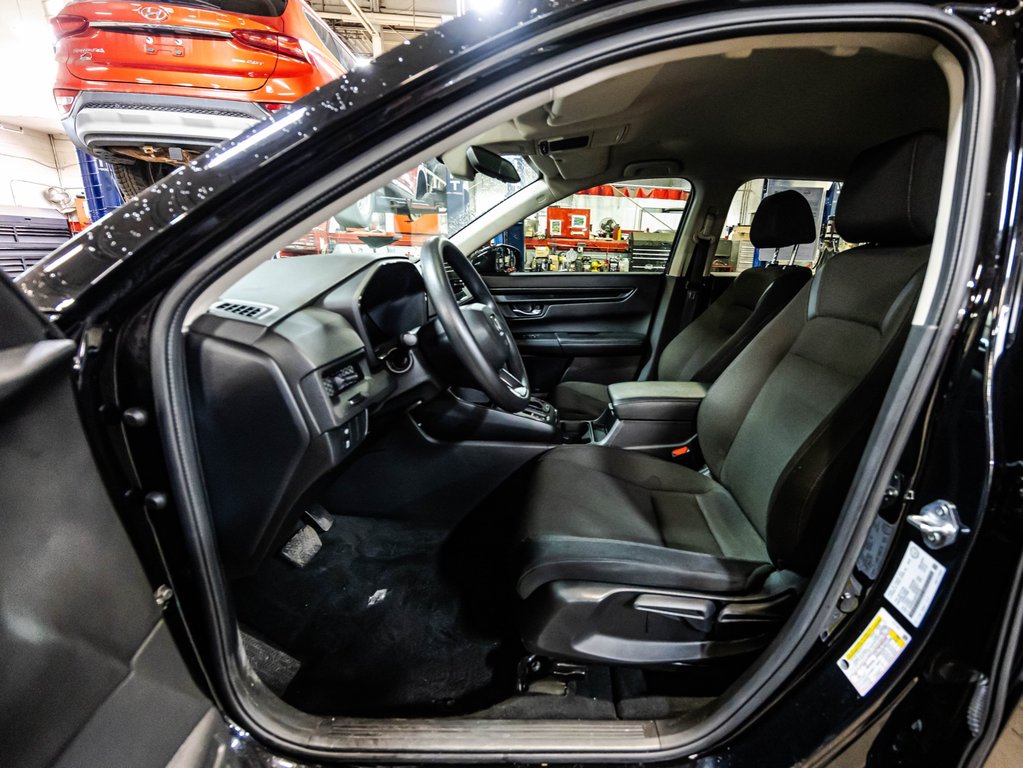 2023 Honda CR-V LX in Montréal, Quebec - 18 - w1024h768px