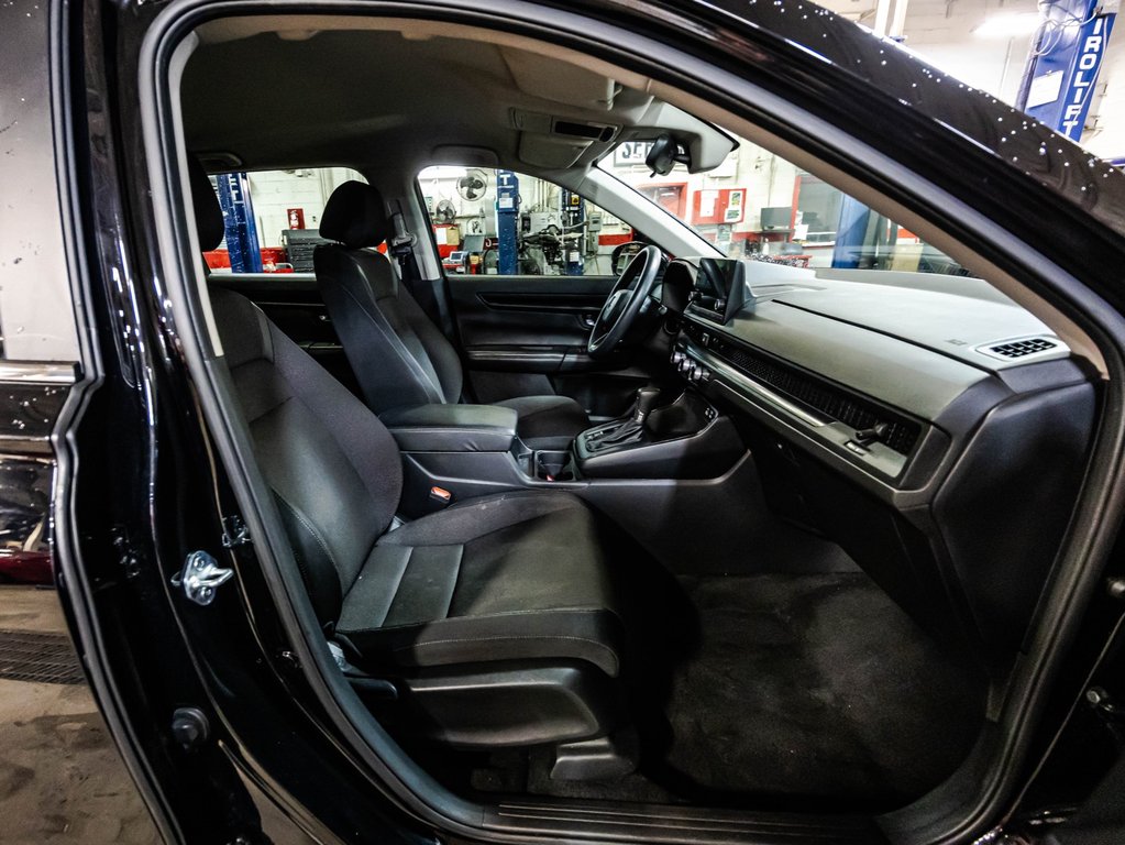 2023 Honda CR-V LX in Montréal, Quebec - 17 - w1024h768px