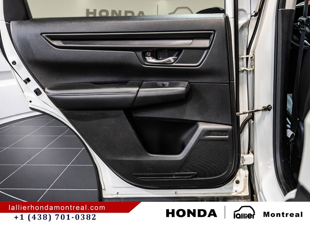 2023 Honda CR-V LX in Montréal, Quebec - 12 - w1024h768px