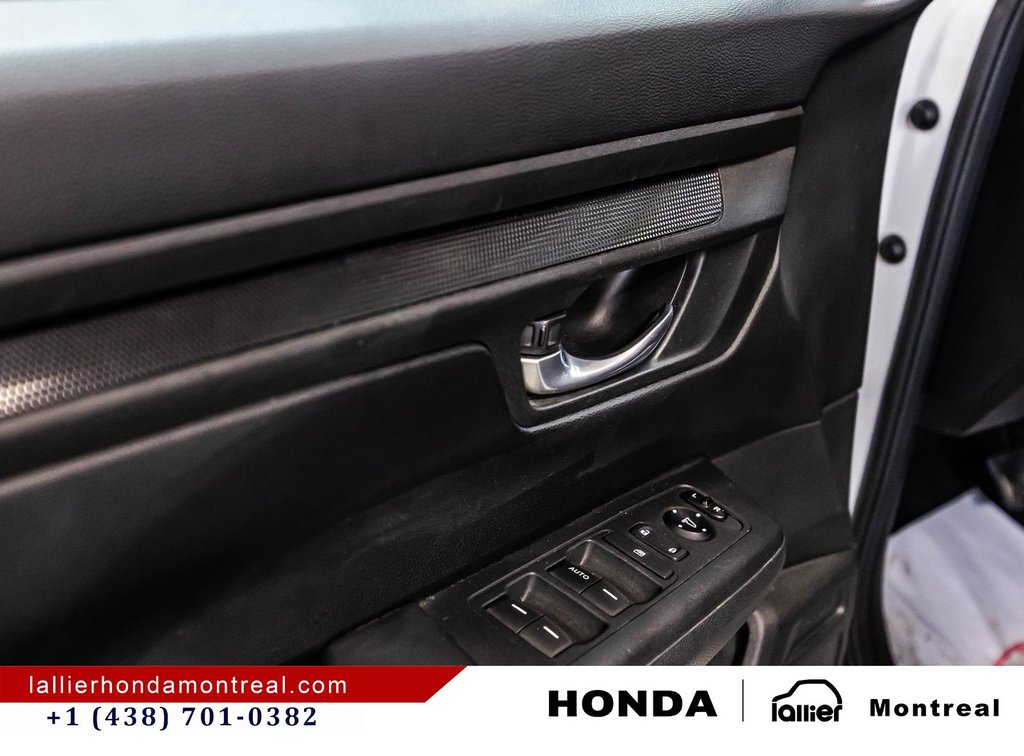 2023 Honda CR-V LX in Montréal, Quebec - 11 - w1024h768px