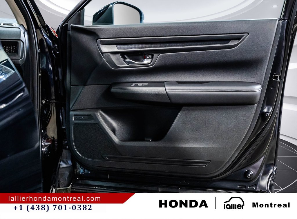 Honda CR-V LX 2023 à Montréal, Québec - 16 - w1024h768px