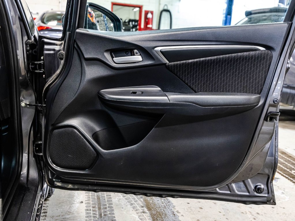 Honda Fit EX 2019 à , Québec - 17 - w1024h768px