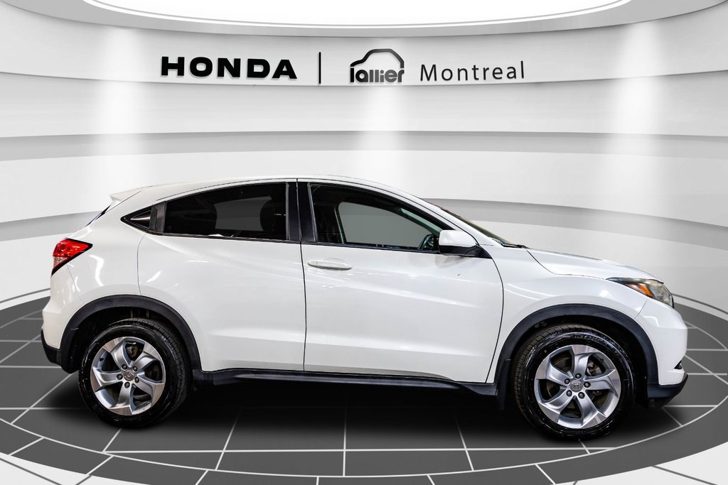 2016 Honda HR-V LX in Montréal, Quebec - 8 - w1024h768px