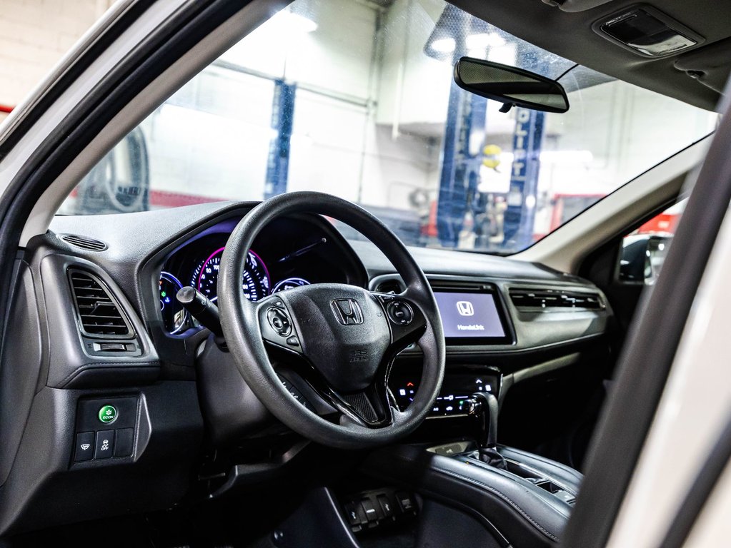 2016 Honda HR-V LX in Montréal, Quebec - 19 - w1024h768px