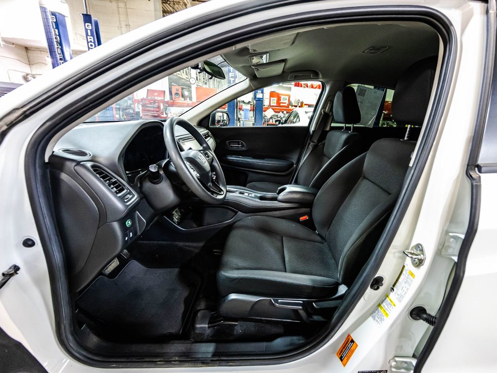 2016 Honda HR-V LX in Montréal, Quebec - 18 - w1024h768px