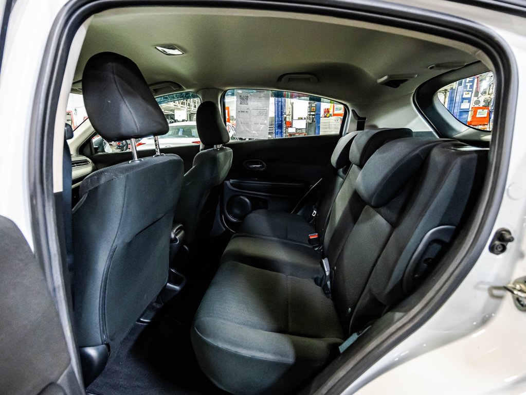 2016 Honda HR-V LX in Montréal, Quebec - 13 - w1024h768px