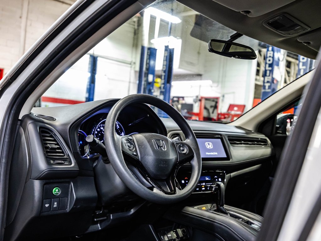 2016 Honda HR-V LX in Montréal, Quebec - 19 - w1024h768px