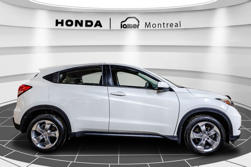 2017 Honda HR-V LX AWD | CLEAN CARFAX | GARANTIE 10 ANS in , Quebec - 8 - w1024h768px