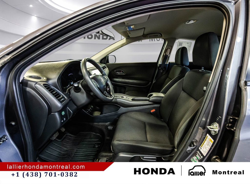 2017 Honda HR-V LX in Montréal, Quebec - 17 - w1024h768px