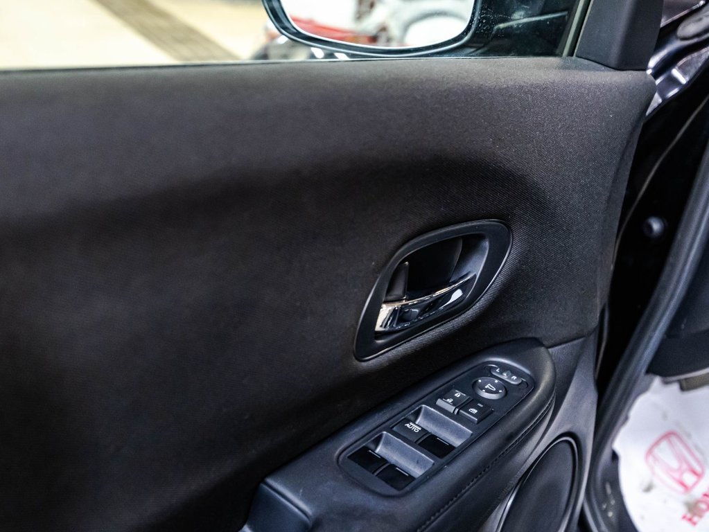 2018 Honda HR-V LX in Montréal, Quebec - 11 - w1024h768px