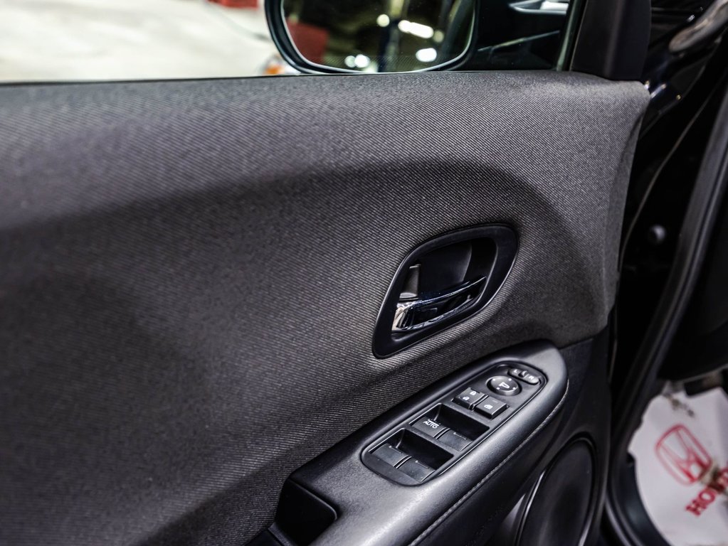 Honda HR-V LX 2019 à Montréal, Québec - 11 - w1024h768px