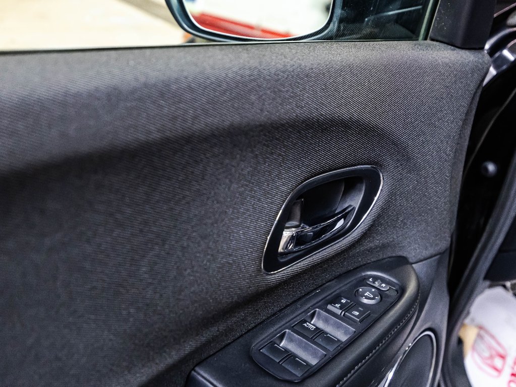 Honda HR-V Sport 2020 à Montréal, Québec - 12 - w1024h768px